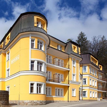 Hotel Riviera Luhačovice Zewnętrze zdjęcie