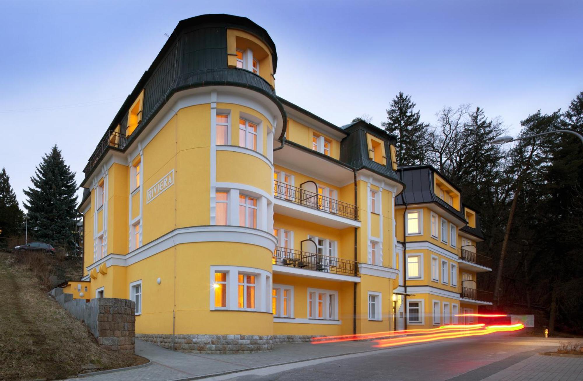 Hotel Riviera Luhačovice Zewnętrze zdjęcie